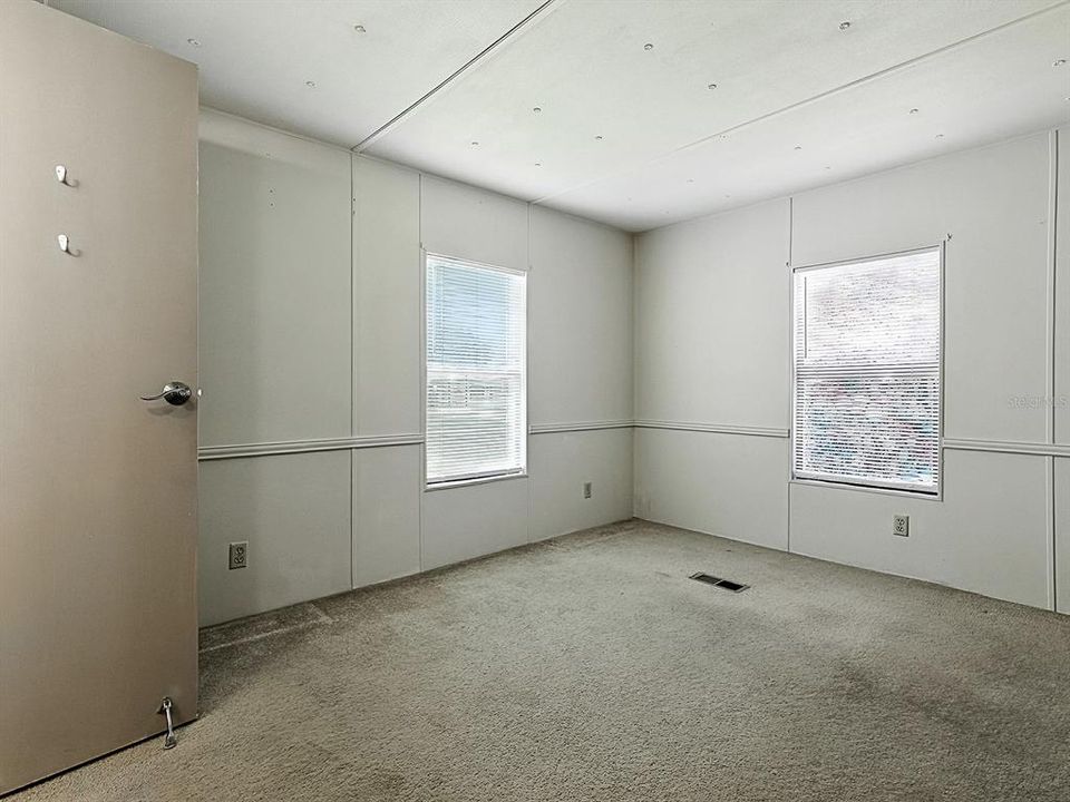 Activo con contrato: $120,000 (2 camas, 1 baños, 768 Pies cuadrados)