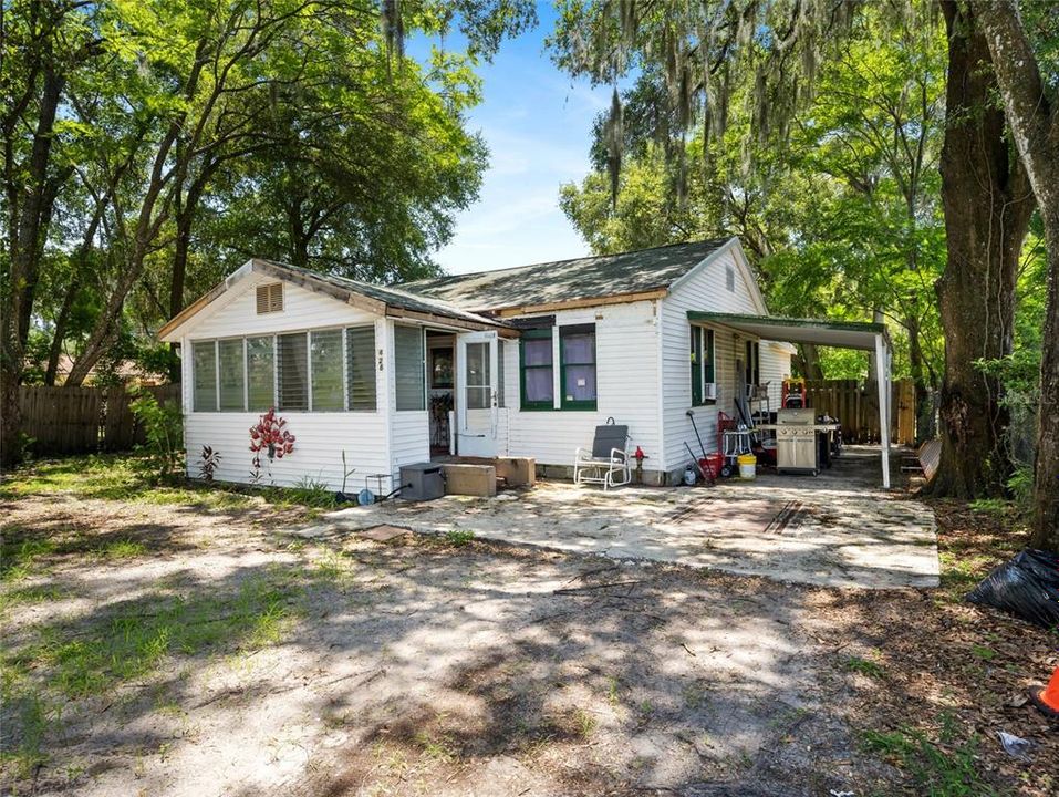 Recently Sold: $99,900 (2 beds, 1 baths, 1106 Square Feet)