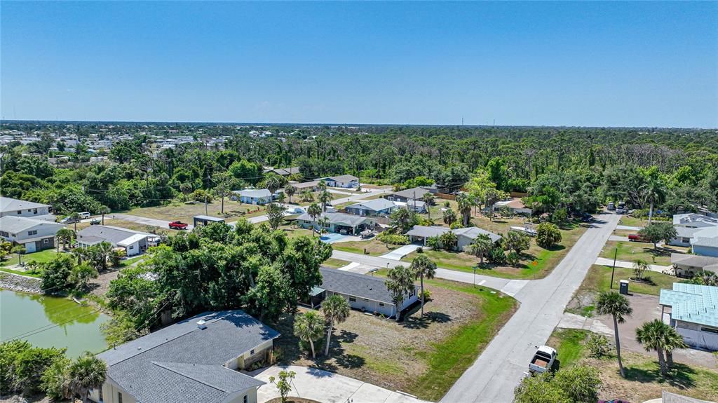 For Rent: $2,000 (3 beds, 2 baths, 1694 Square Feet)