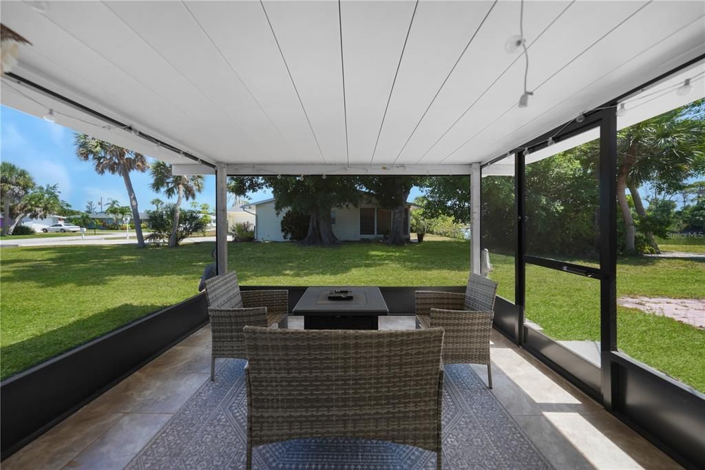 For Rent: $2,000 (3 beds, 2 baths, 1694 Square Feet)