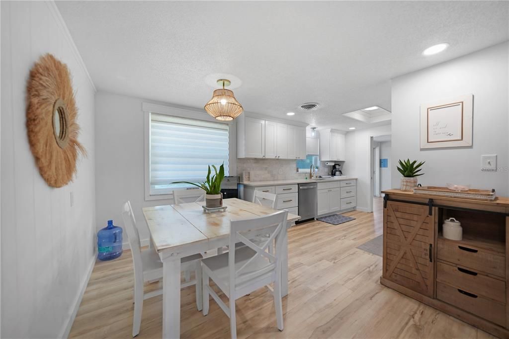 For Rent: $2,000 (3 beds, 2 baths, 1694 Square Feet)