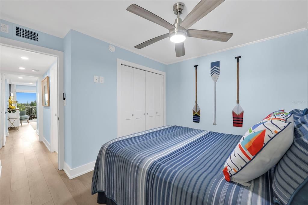 For Rent: $6,250 (2 beds, 2 baths, 850 Square Feet)