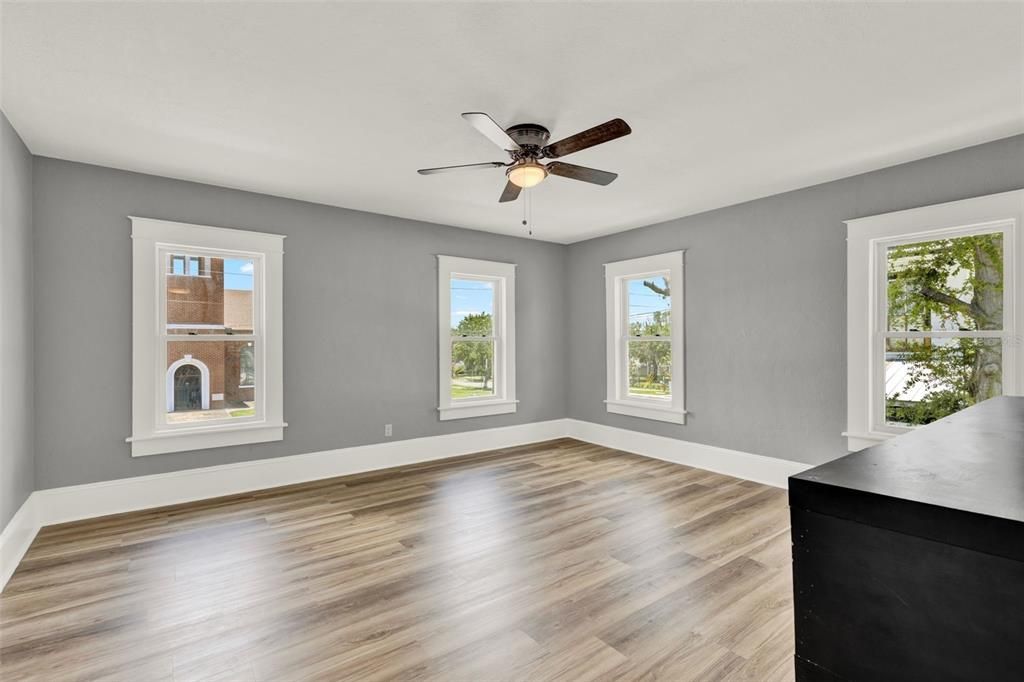 出租: $1,495 (3 贝兹, 2 浴室, 1280 平方英尺)