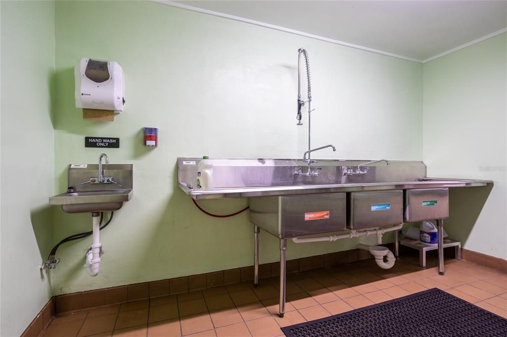 На продажу: $360,000 (0 спален, 0 ванн, 1500 Квадратных фут)