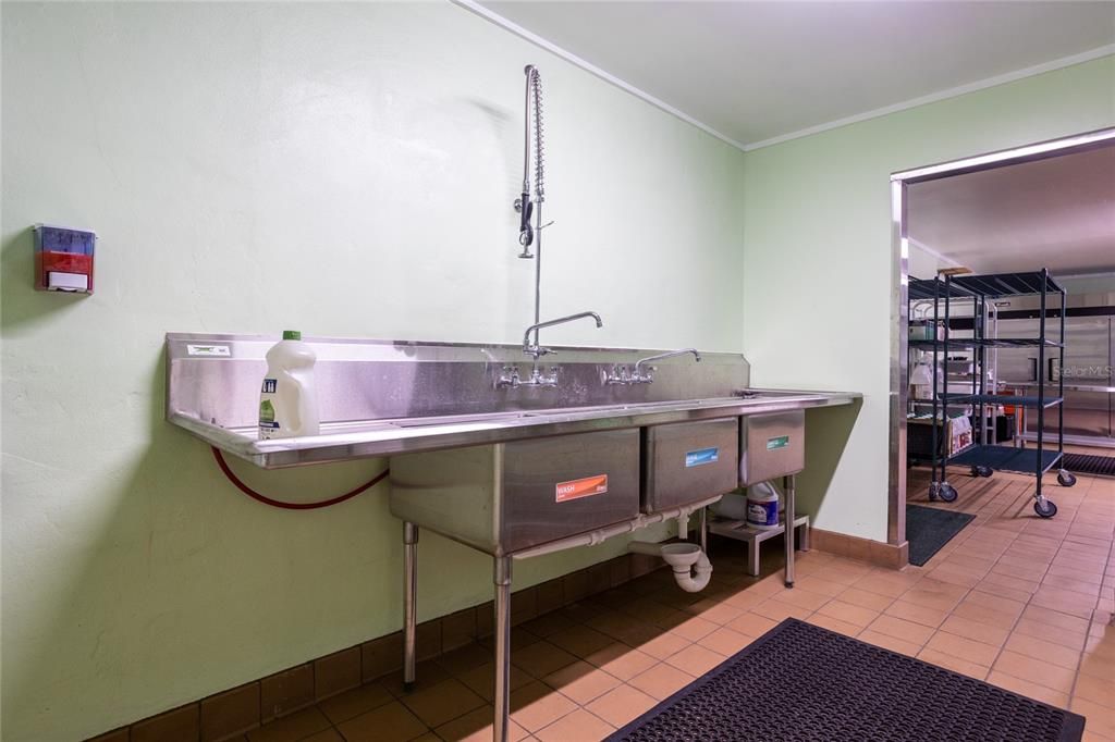 На продажу: $360,000 (0 спален, 0 ванн, 1500 Квадратных фут)