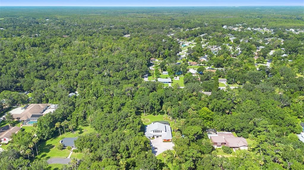 Activo con contrato: $850,000 (5 camas, 3 baños, 2600 Pies cuadrados)