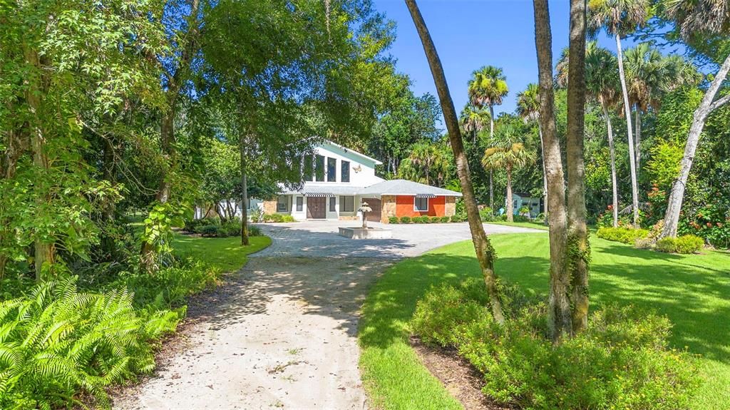 Activo con contrato: $850,000 (5 camas, 3 baños, 2600 Pies cuadrados)