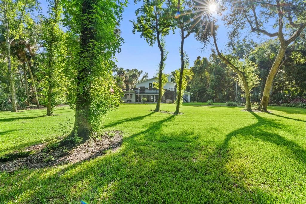 Activo con contrato: $850,000 (5 camas, 3 baños, 2600 Pies cuadrados)