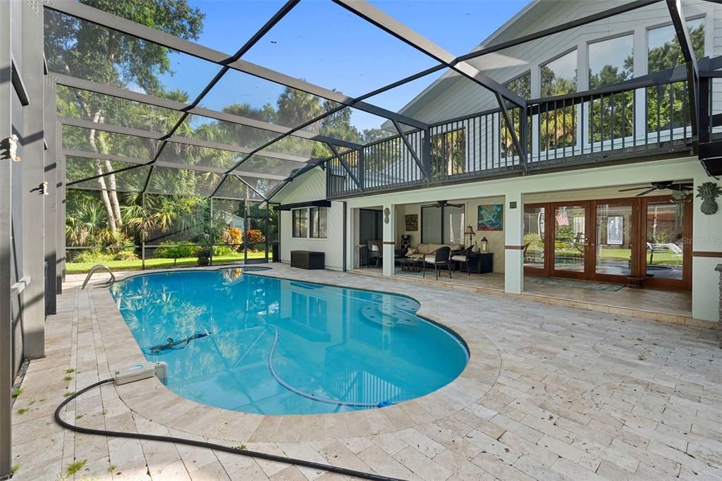 Activo con contrato: $850,000 (5 camas, 3 baños, 2600 Pies cuadrados)