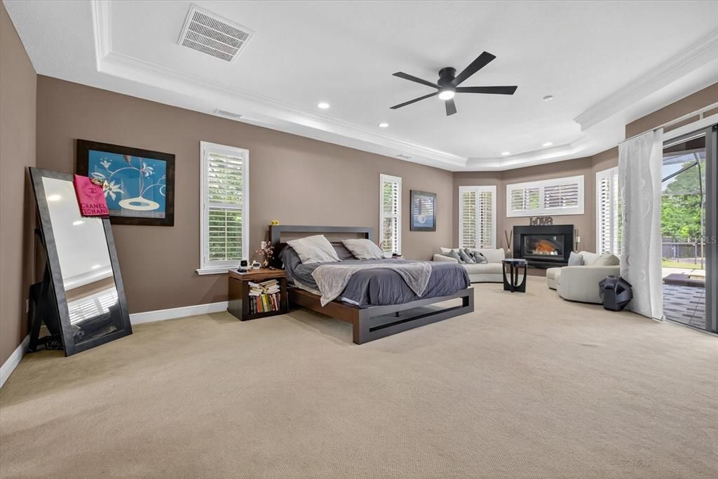 For Sale: $1,900,000 (5 beds, 5 baths, 5082 Square Feet)