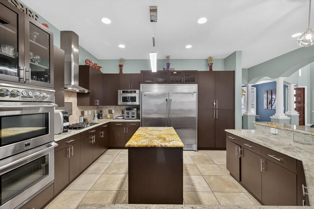 For Sale: $1,900,000 (5 beds, 5 baths, 5082 Square Feet)