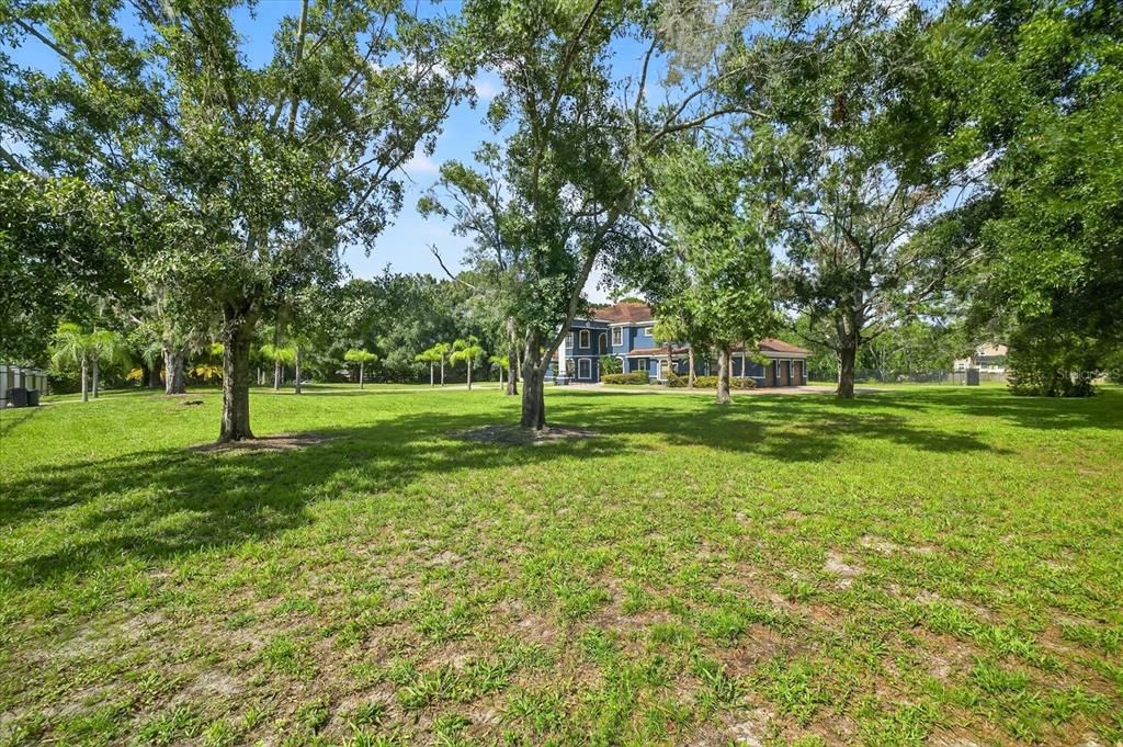 For Sale: $1,900,000 (5 beds, 5 baths, 5082 Square Feet)