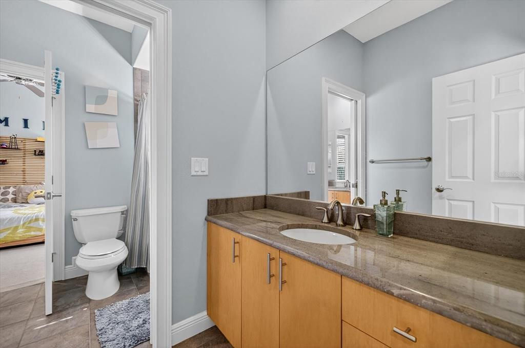 For Sale: $1,900,000 (5 beds, 5 baths, 5082 Square Feet)