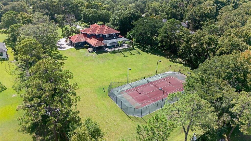 For Sale: $1,900,000 (5 beds, 5 baths, 5082 Square Feet)