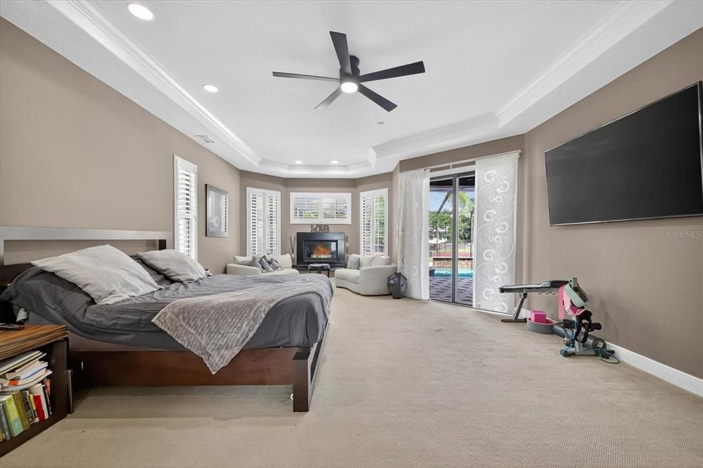 For Sale: $1,900,000 (5 beds, 5 baths, 5082 Square Feet)