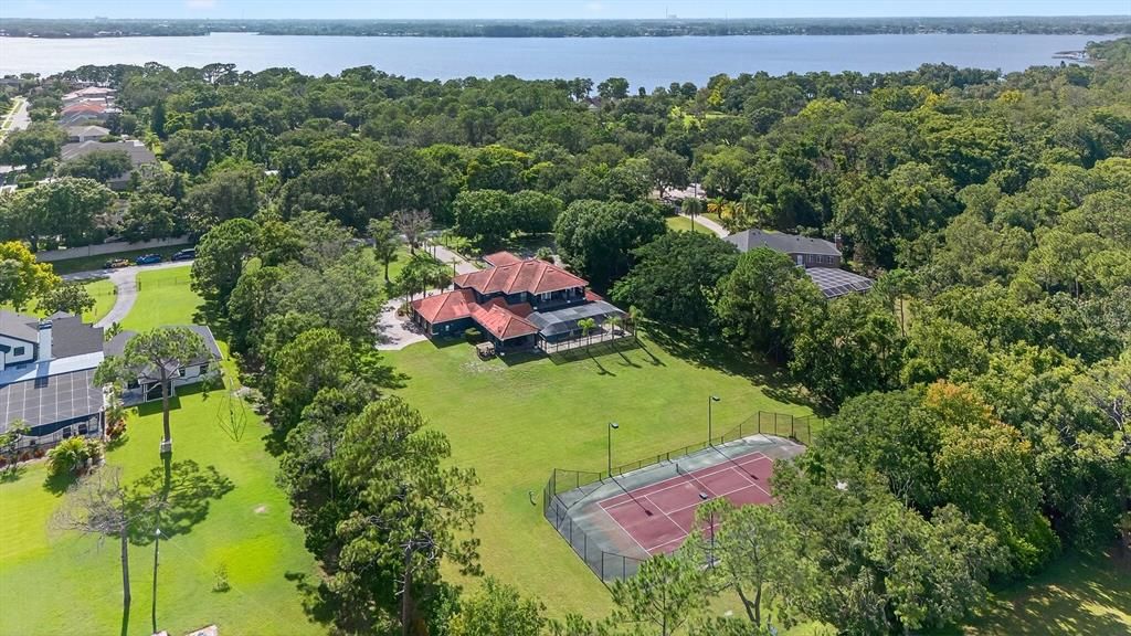 For Sale: $1,900,000 (5 beds, 5 baths, 5082 Square Feet)