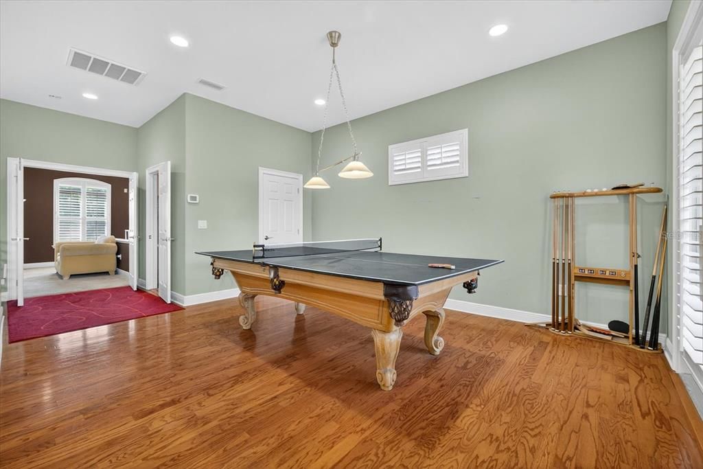 For Sale: $1,900,000 (5 beds, 5 baths, 5082 Square Feet)