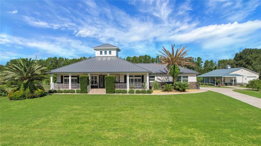 For Sale: $1,399,999 (4 beds, 3 baths, 2897 Square Feet)