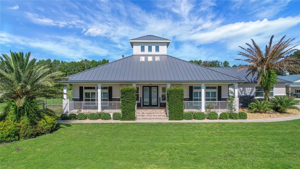 For Sale: $1,399,999 (4 beds, 3 baths, 2897 Square Feet)