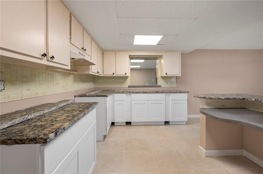 For Sale: $398,000 (3 beds, 0 baths, 2332 Square Feet)