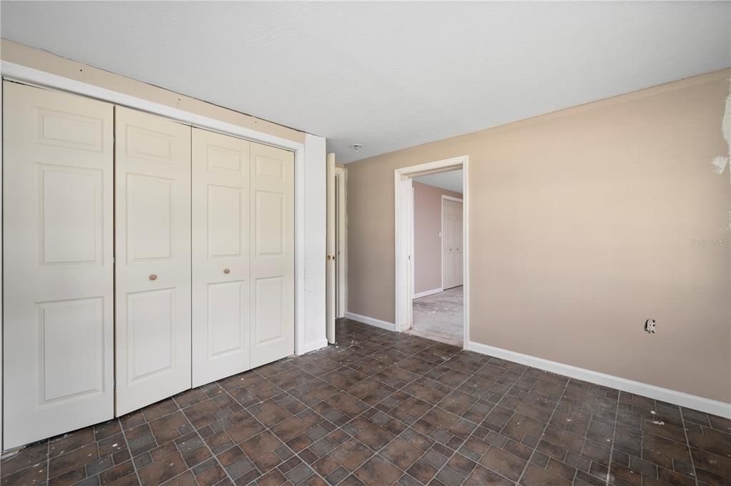 For Sale: $398,000 (3 beds, 0 baths, 2332 Square Feet)