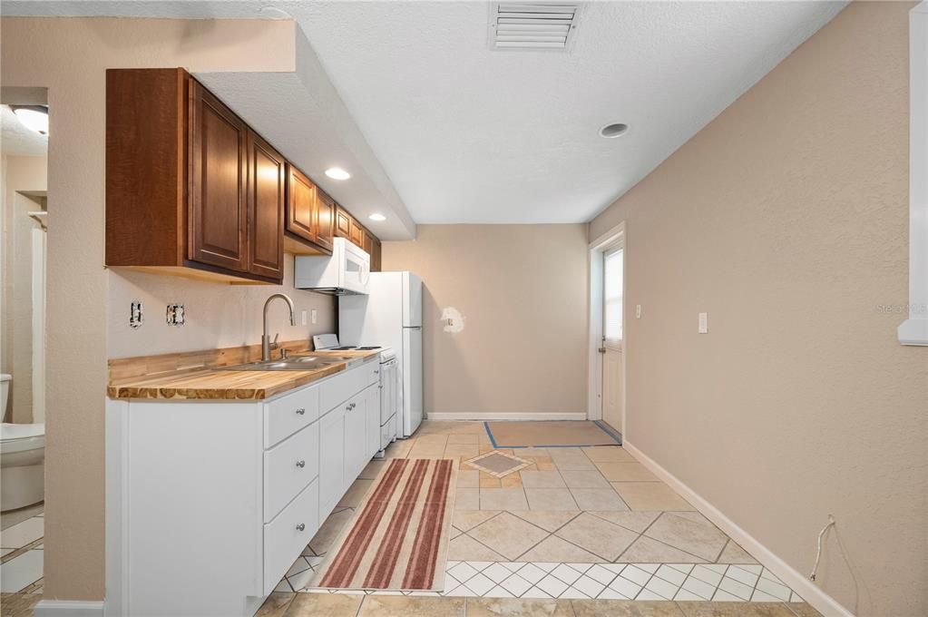 For Sale: $398,000 (3 beds, 0 baths, 2332 Square Feet)