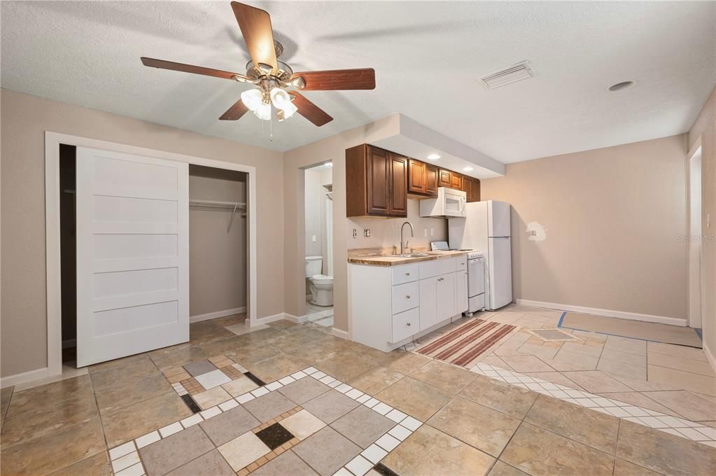 For Sale: $398,000 (3 beds, 0 baths, 2332 Square Feet)