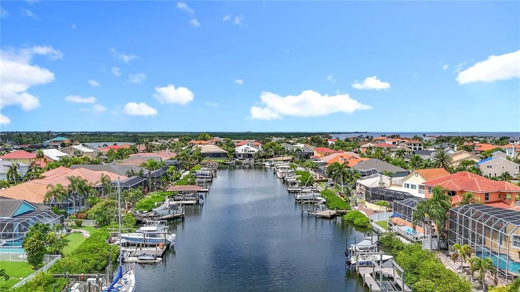 Activo con contrato: $400,000 (0.24 acres)