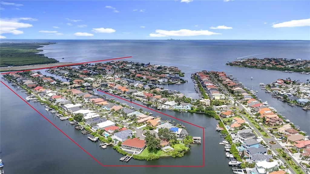 Activo con contrato: $400,000 (0.24 acres)