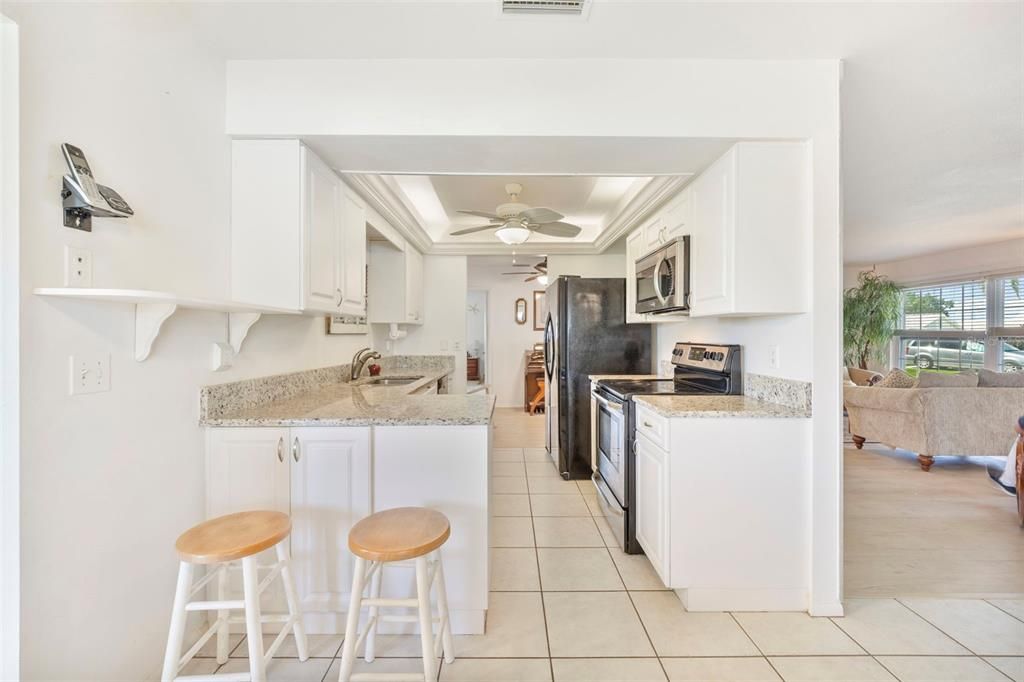 Active With Contract: $189,000 (2 beds, 2 baths, 1464 Square Feet)