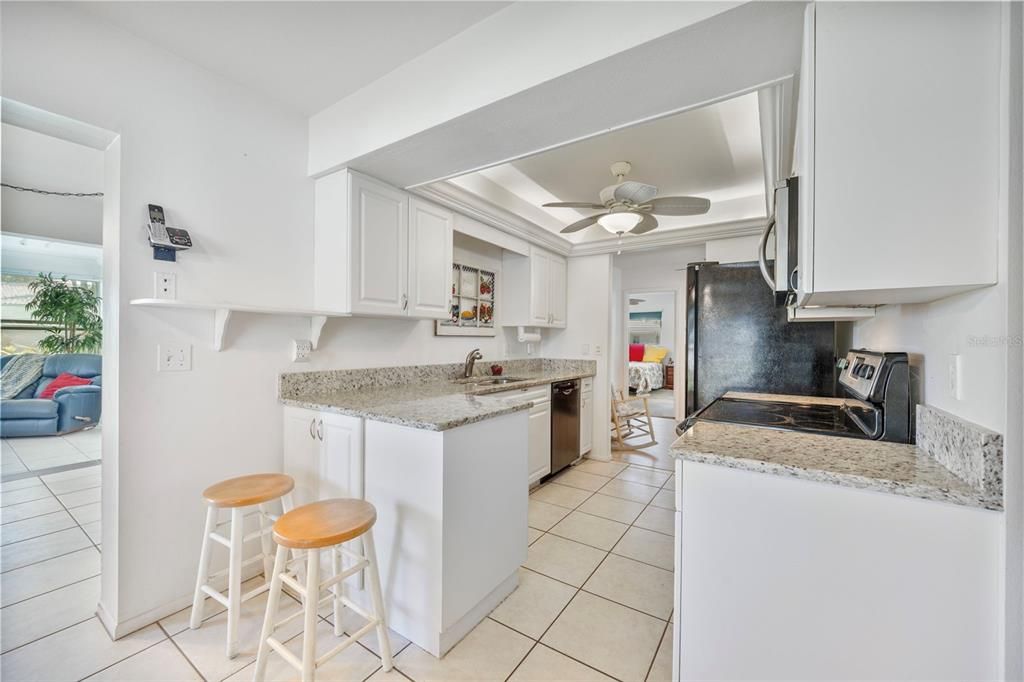 Active With Contract: $189,000 (2 beds, 2 baths, 1464 Square Feet)