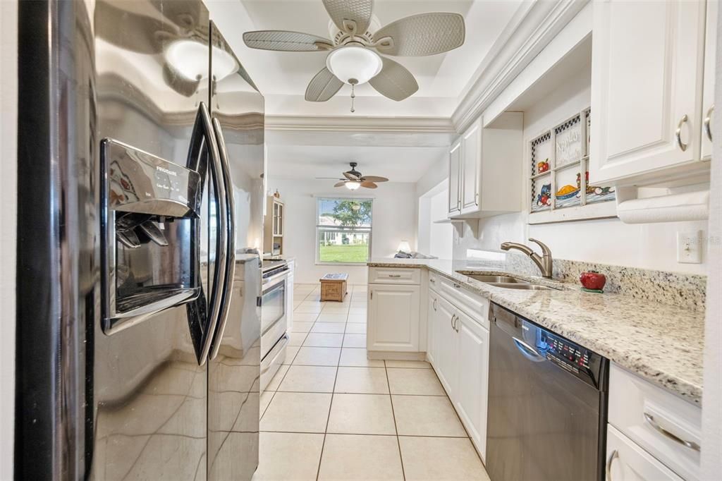 Active With Contract: $189,000 (2 beds, 2 baths, 1464 Square Feet)