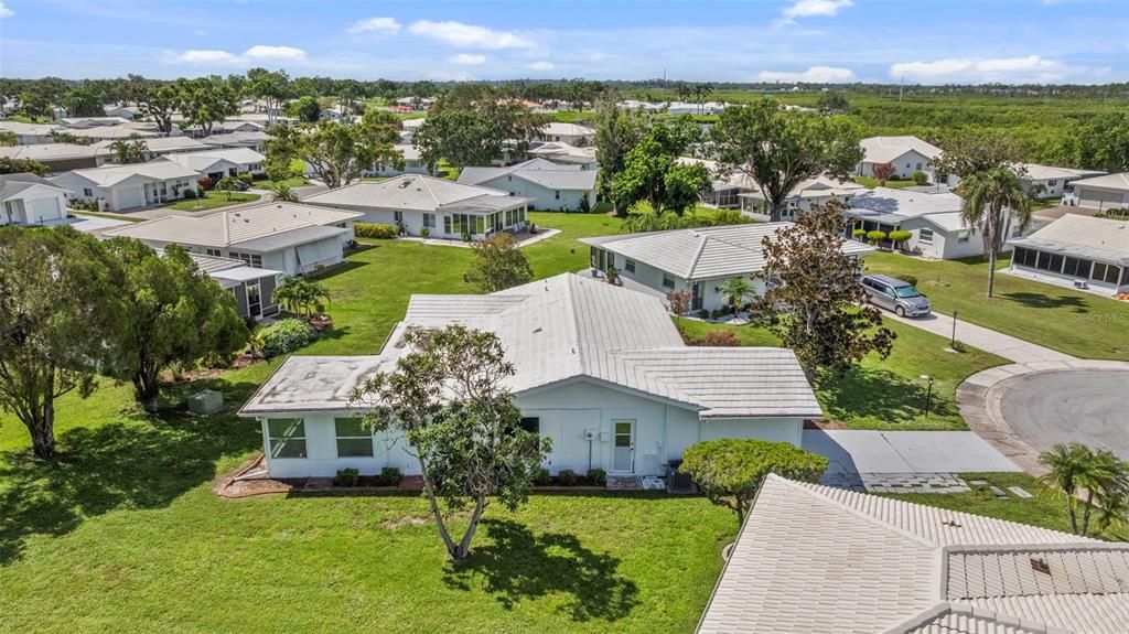 Active With Contract: $189,000 (2 beds, 2 baths, 1464 Square Feet)