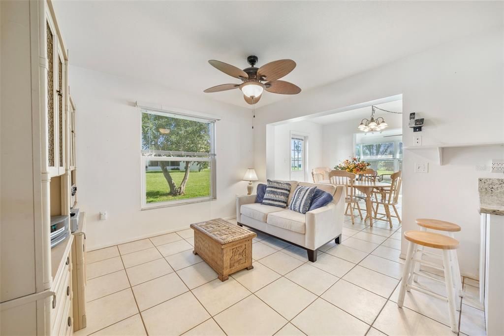 Active With Contract: $189,000 (2 beds, 2 baths, 1464 Square Feet)