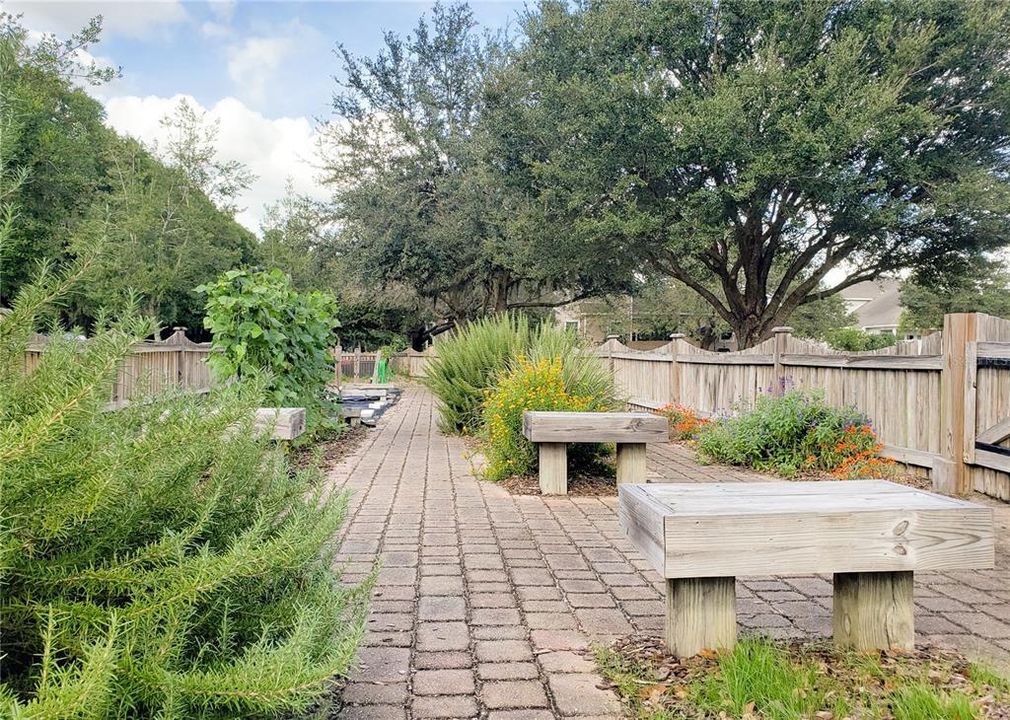 En Venta: $929,900 (4 camas, 3 baños, 2890 Pies cuadrados)