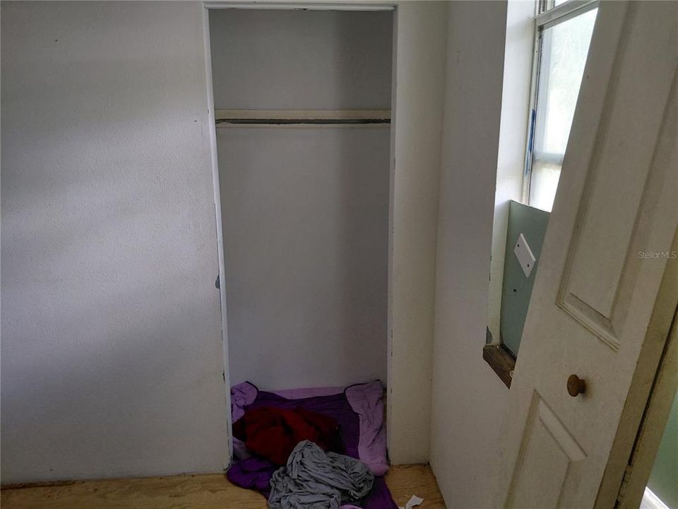 For Sale: $145,900 (3 beds, 1 baths, 792 Square Feet)