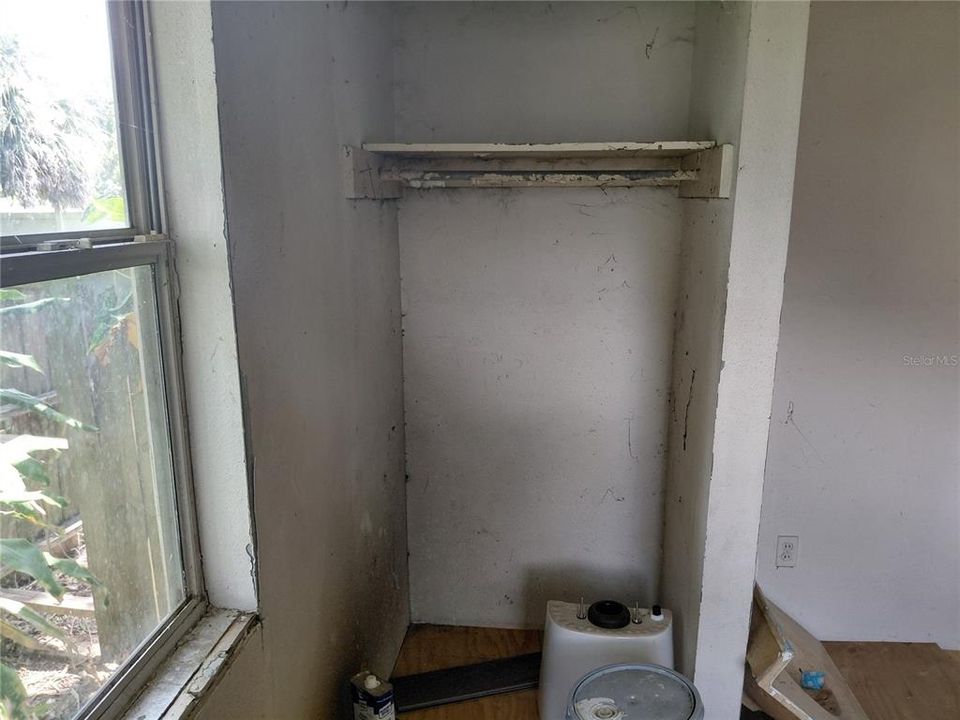 For Sale: $145,900 (3 beds, 1 baths, 792 Square Feet)