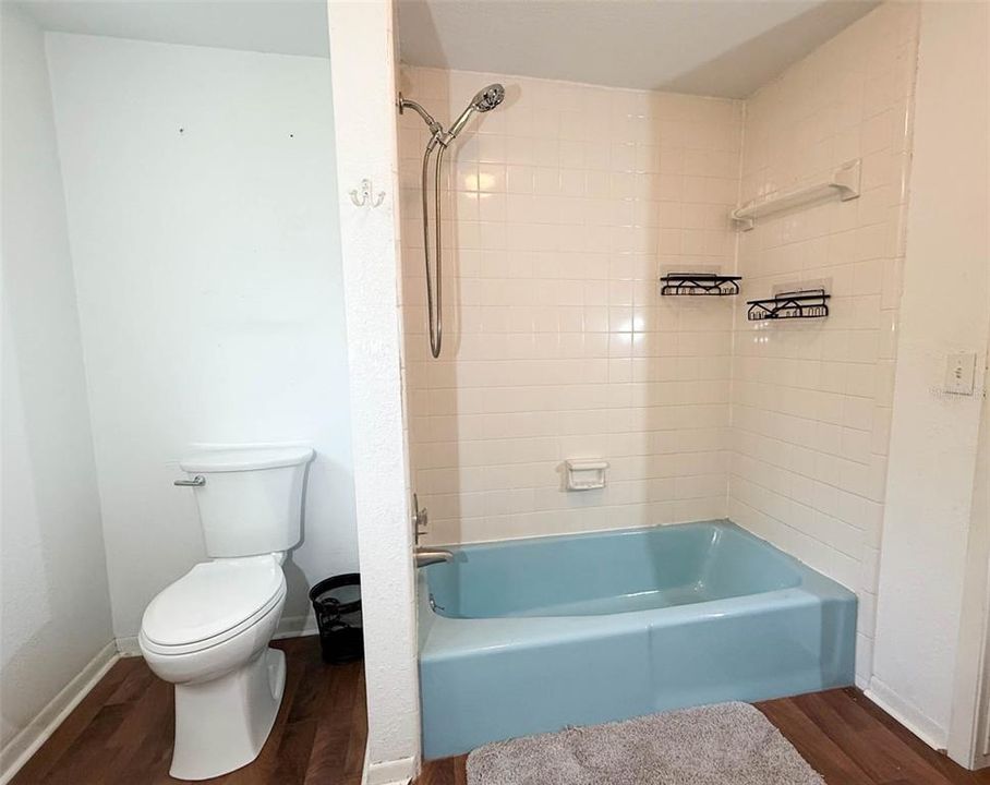 На продажу: $299,900 (3 спален, 2 ванн, 1756 Квадратных фут)