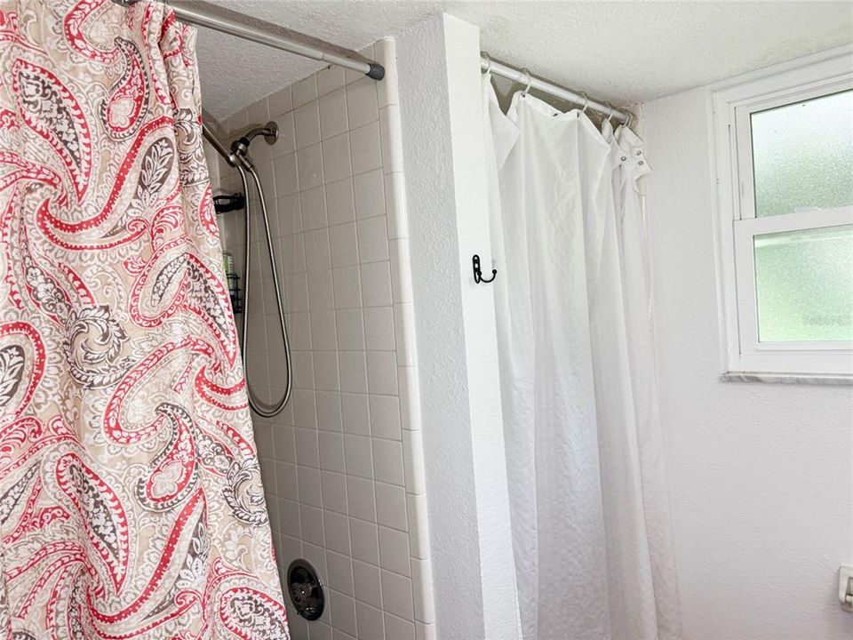 На продажу: $299,900 (3 спален, 2 ванн, 1756 Квадратных фут)