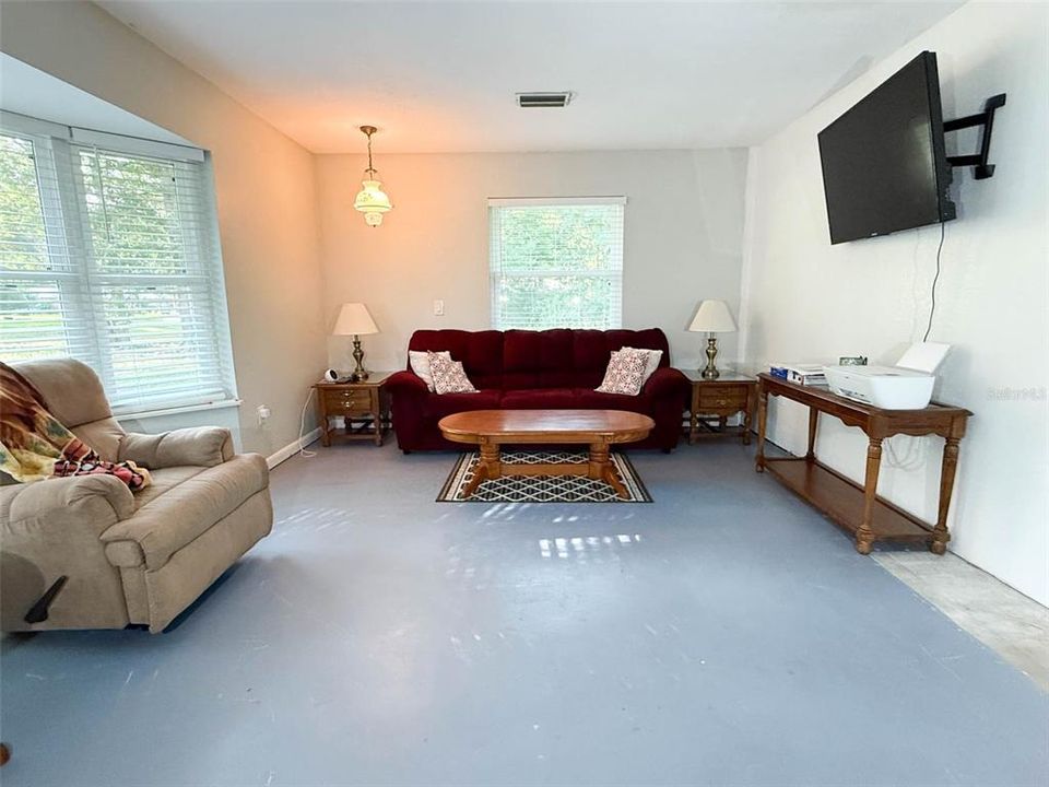 На продажу: $299,900 (3 спален, 2 ванн, 1756 Квадратных фут)