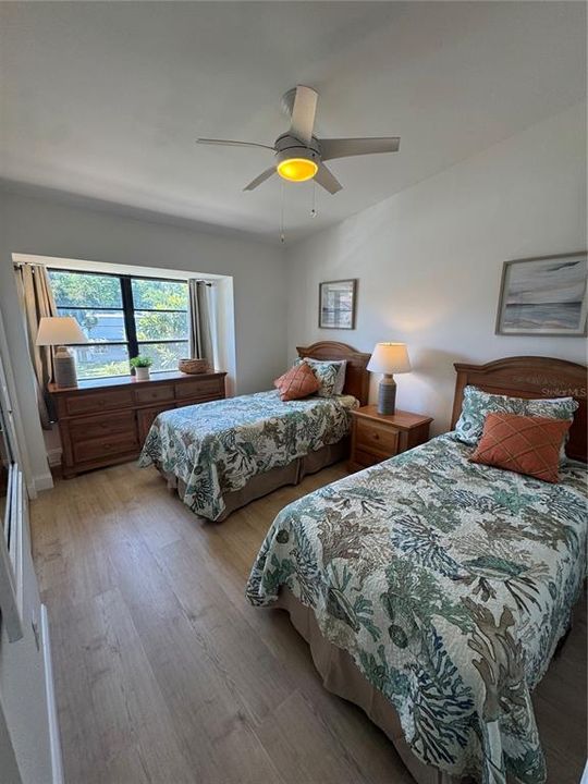 For Rent: $2,800 (2 beds, 2 baths, 975 Square Feet)