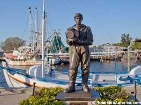 For Rent: $2,800 (2 beds, 2 baths, 975 Square Feet)