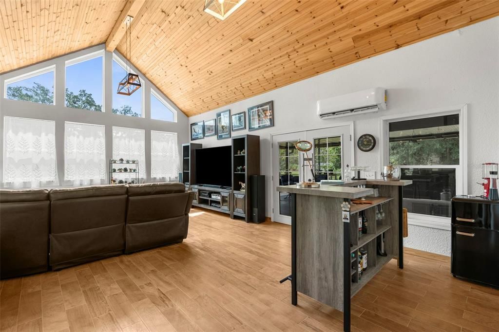 En Venta: $850,000 (3 camas, 2 baños, 3286 Pies cuadrados)