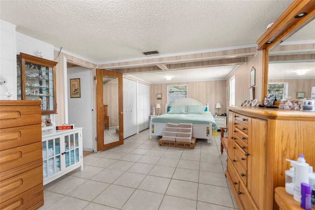 En Venta: $850,000 (3 camas, 2 baños, 3286 Pies cuadrados)