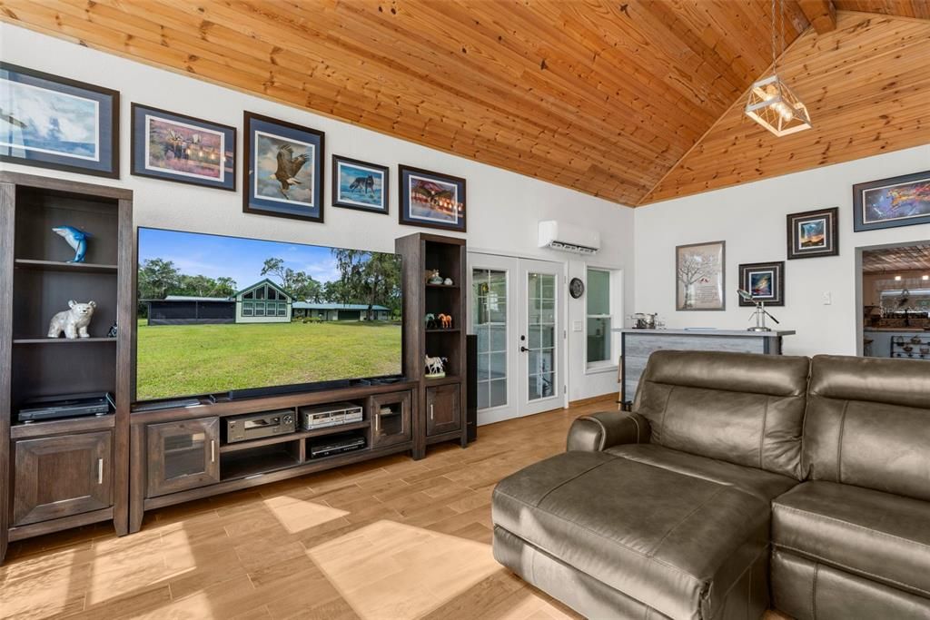 En Venta: $850,000 (3 camas, 2 baños, 3286 Pies cuadrados)