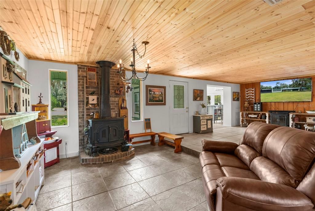 En Venta: $850,000 (3 camas, 2 baños, 3286 Pies cuadrados)