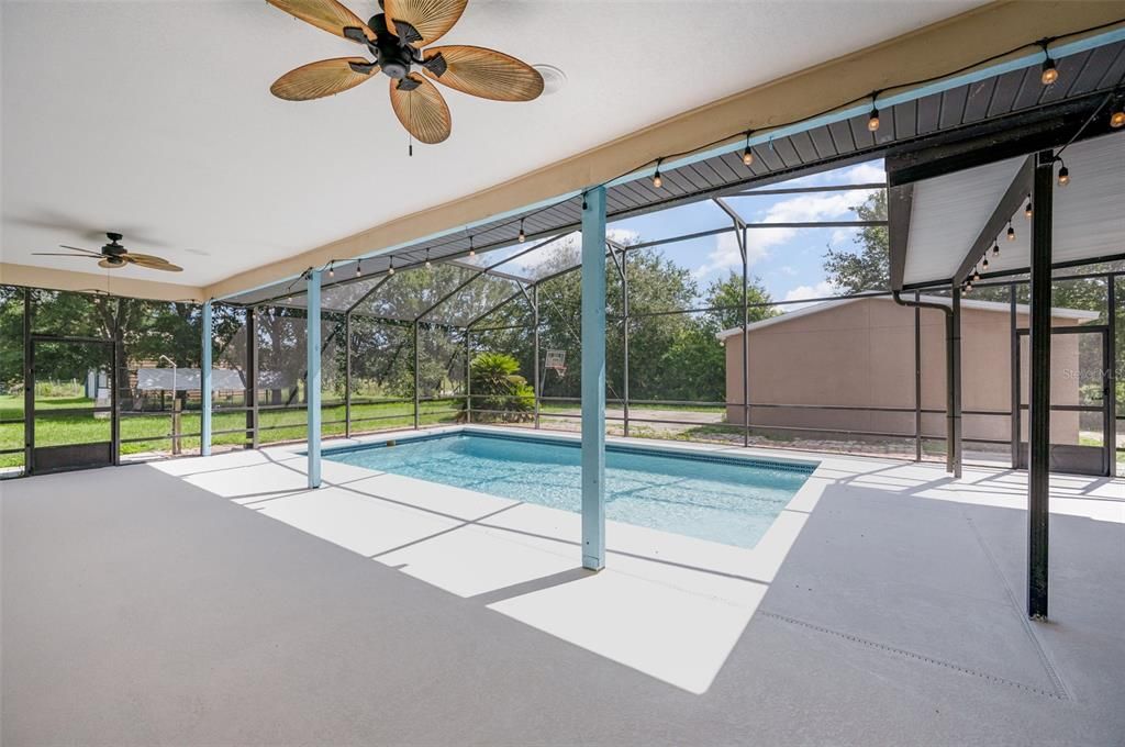 На продажу: $715,000 (4 спален, 2 ванн, 2540 Квадратных фут)