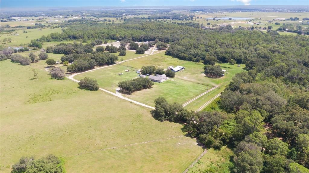 На продажу: $715,000 (4 спален, 2 ванн, 2540 Квадратных фут)