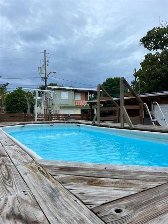 Active With Contract: $319,000 (4 beds, 2 baths, 2800 Square Feet)