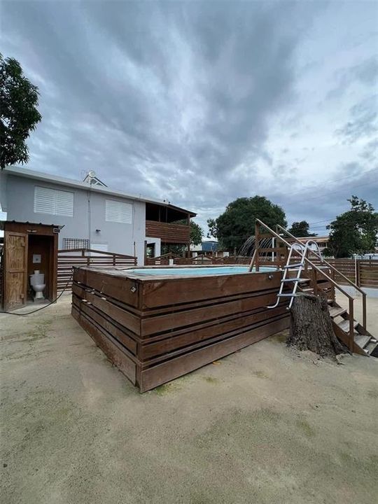 Active With Contract: $319,000 (4 beds, 2 baths, 2800 Square Feet)